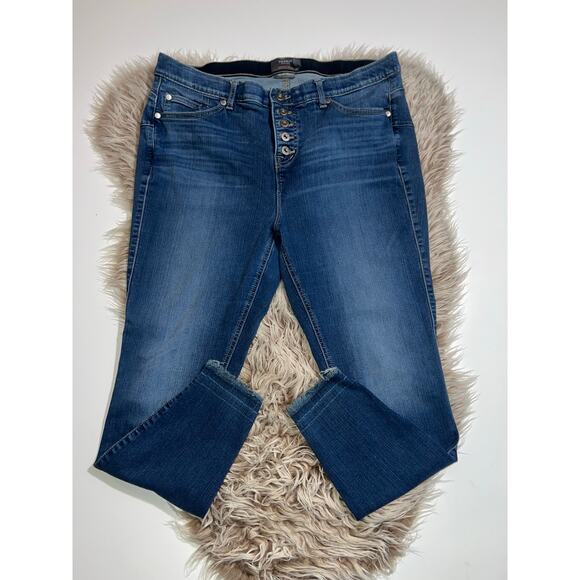 Torrid women’s premium stretch button zipper bombshell skinny blue jeans - Picture 14 of 15